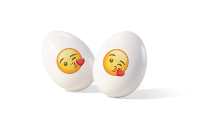 Maxmoji Bacio